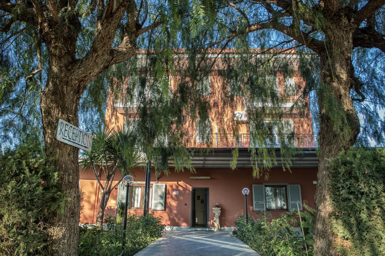 My Svago Hotel Mariglianella Exterior photo